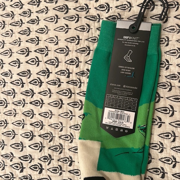 NWT STANCE Star Wars Mandalorian GROGU West Crew Socks Green Sz Large - Picture 7 of 8